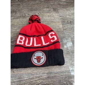 Mitchell & Ness Chicago Bulls Beanie Winter Hat Puff Ball Pom Pom Red Black/Read